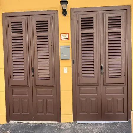 Orange Lemon Center