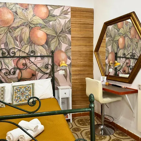 Apartment Orange Lemon Center