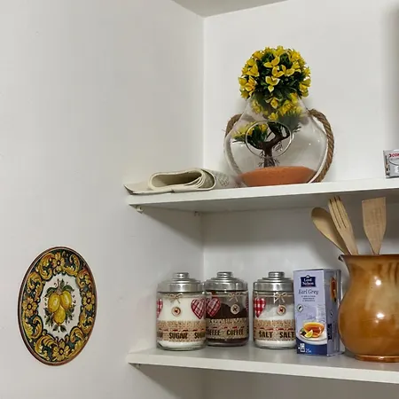 Apartment Orange Lemon Center *