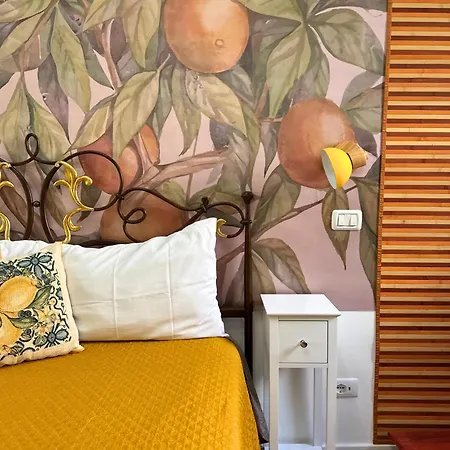 Apartment Orange Lemon Center *