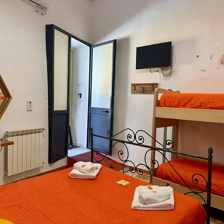 Apartment Orange Lemon Center *